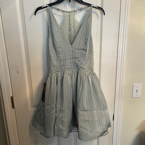 Bebe: Mint Green Lace Back, Stripe Dress - NWT - Picture 1 of 5